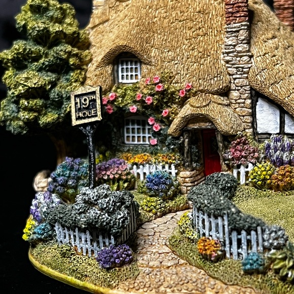 Rare Lilliput Lane | The Nineteenth Hole | British Collection - Picture 12 of 16